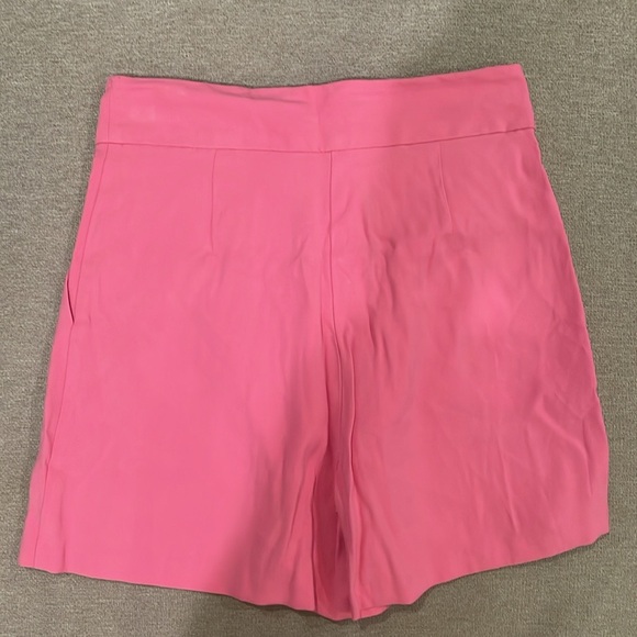 Matching Set- Cropped Blazer & High Waisted Shorts - Picture 6 of 10